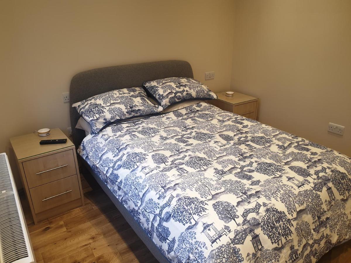 London Luxury Apartments 4 Min Walk From Ilford Station, With Free Parking Free Wifi Exteriör bild