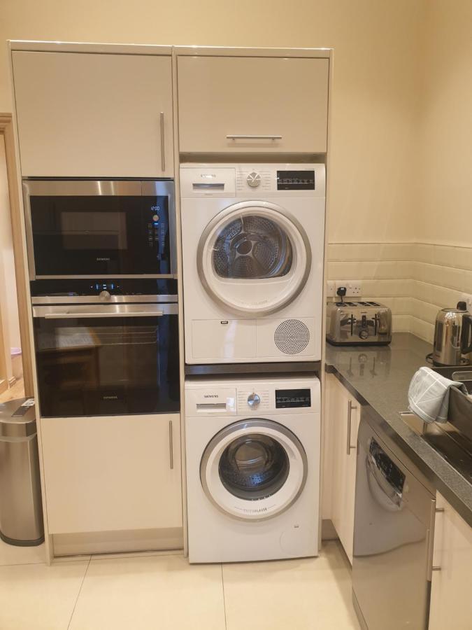 London Luxury Apartments 4 Min Walk From Ilford Station, With Free Parking Free Wifi Exteriör bild